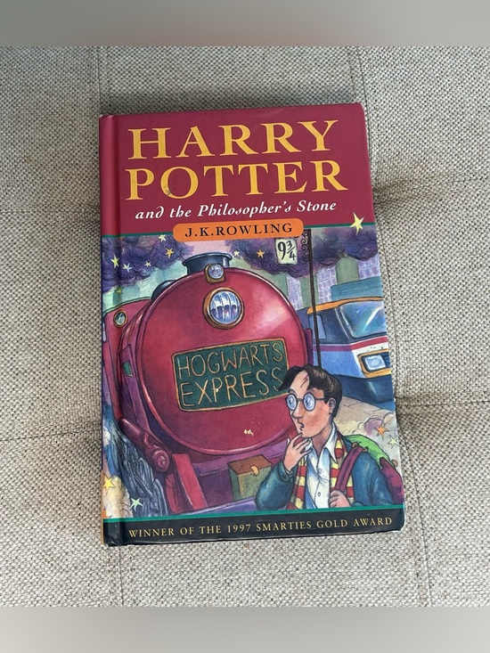 Wizarding World Of Harry Potter Other - Harry Potter And The Philosopher's Stone 1st Ed 6th Print Hardcover No Jacket